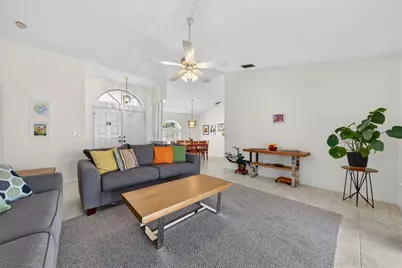 5836 Helen Way, Sarasota, FL 34243 - Photo 13
