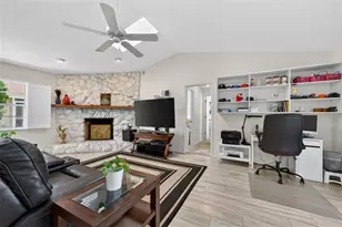 5836 Helen Way, Sarasota, FL 34243 - Photo 25