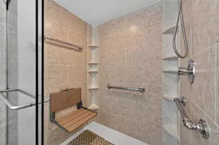 5836 Helen Way, Sarasota, FL 34243 - Photo 37