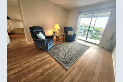 3973 Lake Bayshore Drive #503, Bradenton, FL 34205 - Photo 9