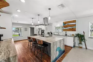 322 Suwanee Ave, Sarasota, FL 34243 - Photo 5
