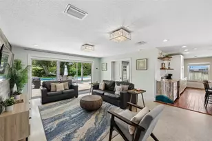 322 Suwanee Ave, Sarasota, FL 34243 - Photo 13