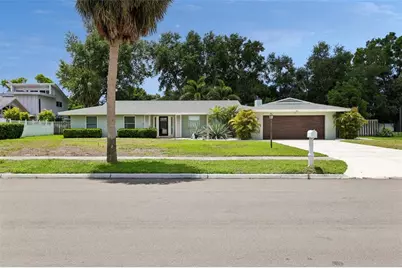 322 Suwanee Avenue, Sarasota, FL 34243 - Photo 1