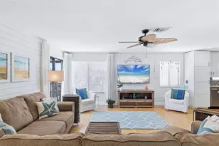 517 Kumquat Dr, Anna Maria, FL 34216 - Photo 11