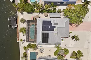 517 Kumquat Dr, Anna Maria, FL 34216 - Photo 3