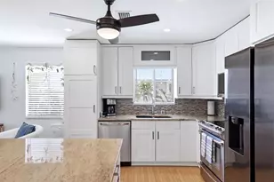 517 Kumquat Dr, Anna Maria, FL 34216 - Photo 7