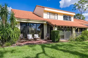 5332 Huntingwood Ct, Sarasota, FL 34235 - Photo 3