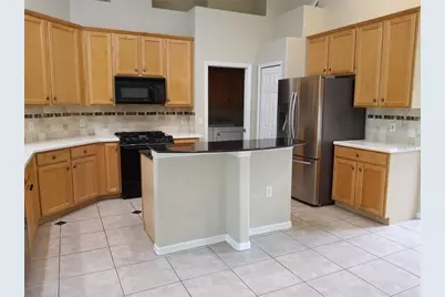 6506 Waters Edge Way, Lakewood Ranch, FL 34202 - Photo 5