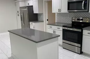 1524 18th Ave N, Saint Petersburg, FL 33704 - Photo 5