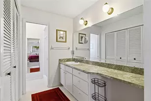 8824 Phyliss Ave, Sarasota, FL 34231 - Photo 25