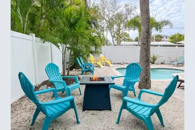 308 60th Street #A, Holmes Beach, FL 34217 - Photo 5