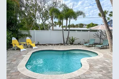 308 60th Street #A, Holmes Beach, FL 34217 - Photo 23