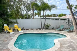 308 60th St, Holmes Beach, FL 34217 - Photo 23
