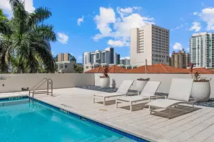 332 Cocoanut Ave, Sarasota, FL 34236 - Photo 1