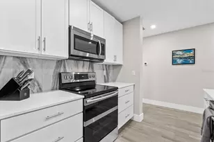 332 Cocoanut Ave, Sarasota, FL 34236 - Photo 11