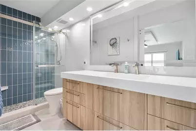 1050 Longboat Club Road #901, Longboat Key, FL 34228 - Photo 19
