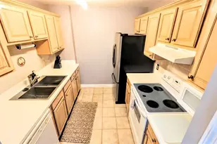 750 N Tamiami Trl, Sarasota, FL 34236 - Photo 3