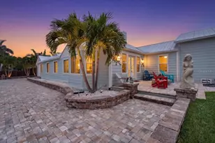 216 Sunrise Dr, Nokomis, FL 34275 - Photo 43