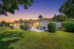 2719 51st Ave W, Bradenton, FL 34207 - Photo 5