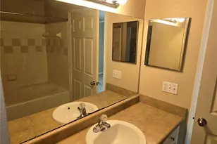 5601 Rosehill Rd, Sarasota, FL 34233 - Photo 15