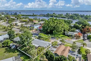 632 Park Dr, Bradenton, FL 34209 - Photo 1