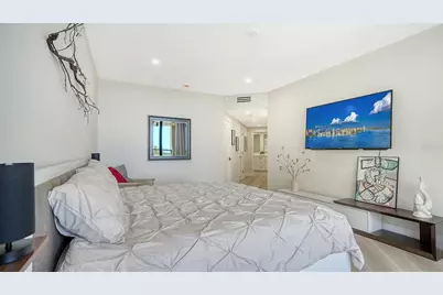 1211 Gulf Of Mexico Drive #105, Longboat Key, FL 34228 - Photo 21