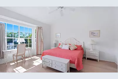 7706 Whitebridge Glen, University Park, FL 34201 - Photo 15