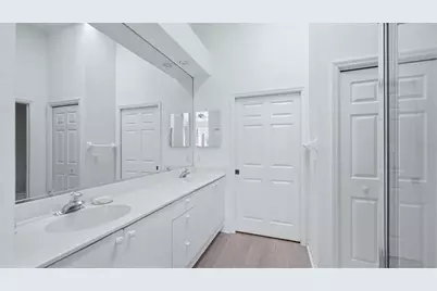 7706 Whitebridge Glen, University Park, FL 34201 - Photo 19