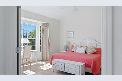 7706 Whitebridge Glen, University Park, FL 34201 - Photo 15