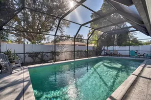 2926 Captiva Dr, Sarasota, FL 34231 - Photo 7