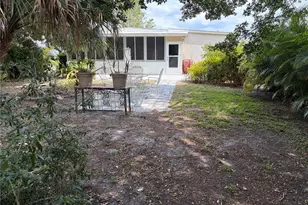 1451 Burning Tree St, Sarasota, FL 34234 - Photo 5