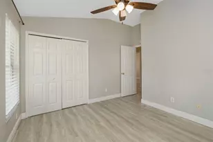 368 Tavernier Cir, Oldsmar, FL 34677 - Photo 25