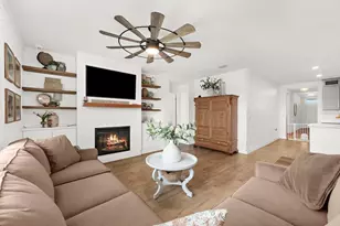 17914 Canopy Pl, Bradenton, FL 34211 - Photo 9