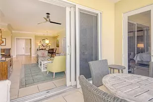 915 Seaside Dr, Sarasota, FL 34242 - Photo 9