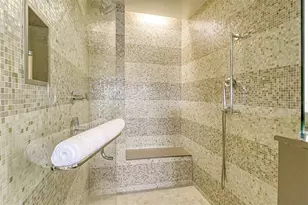 915 Seaside Dr, Sarasota, FL 34242 - Photo 23
