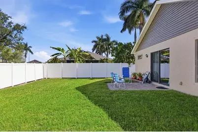 7106 35th Street E, Sarasota, FL 34243 - Photo 31
