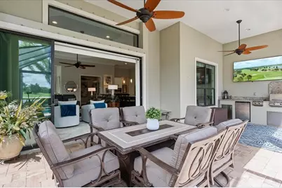 15406 Castle Park Terrace, Bradenton, FL 34202 - Photo 9