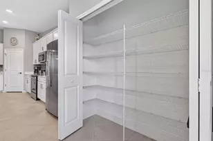 12390 Wellen Golf St, Venice, FL 34293 - Photo 17