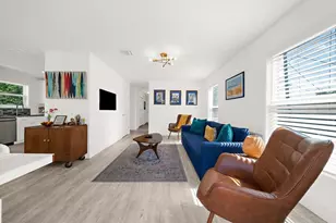 2375 Bahia Vista St, Sarasota, FL 34239 - Photo 3