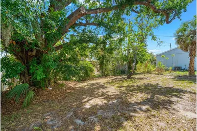 2375 Bahia Vista Street, Sarasota, FL 34239 - Photo 13