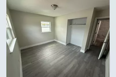 5612 Larimer Drive, Tampa, FL 33615 - Photo 7