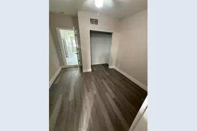 5612 Larimer Drive, Tampa, FL 33615 - Photo 3