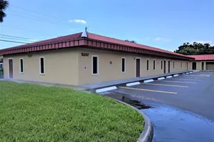 5207 26th St W, Bradenton, FL 34207 - Photo 1