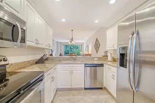 4655 Tower Hill Ln, Sarasota, FL 34238 - Photo 17
