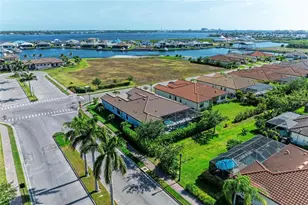 1814 5th St E, Palmetto, FL 34221 - Photo 69
