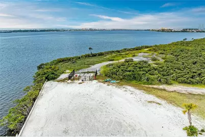 1814 5th St E, Palmetto, FL 34221 - Photo 83