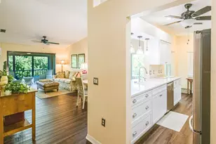 5658 Sheffield Greene Cir, Sarasota, FL 34235 - Photo 9
