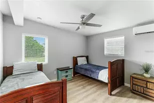 1023 Roberta St, Venice, FL 34285 - Photo 9