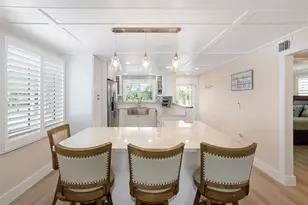546 Spanish Dr S, Longboat Key, FL 34228 - Photo 11