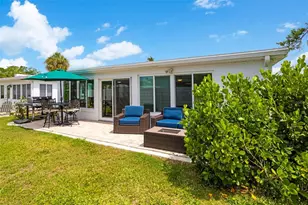 546 Spanish Dr S, Longboat Key, FL 34228 - Photo 31